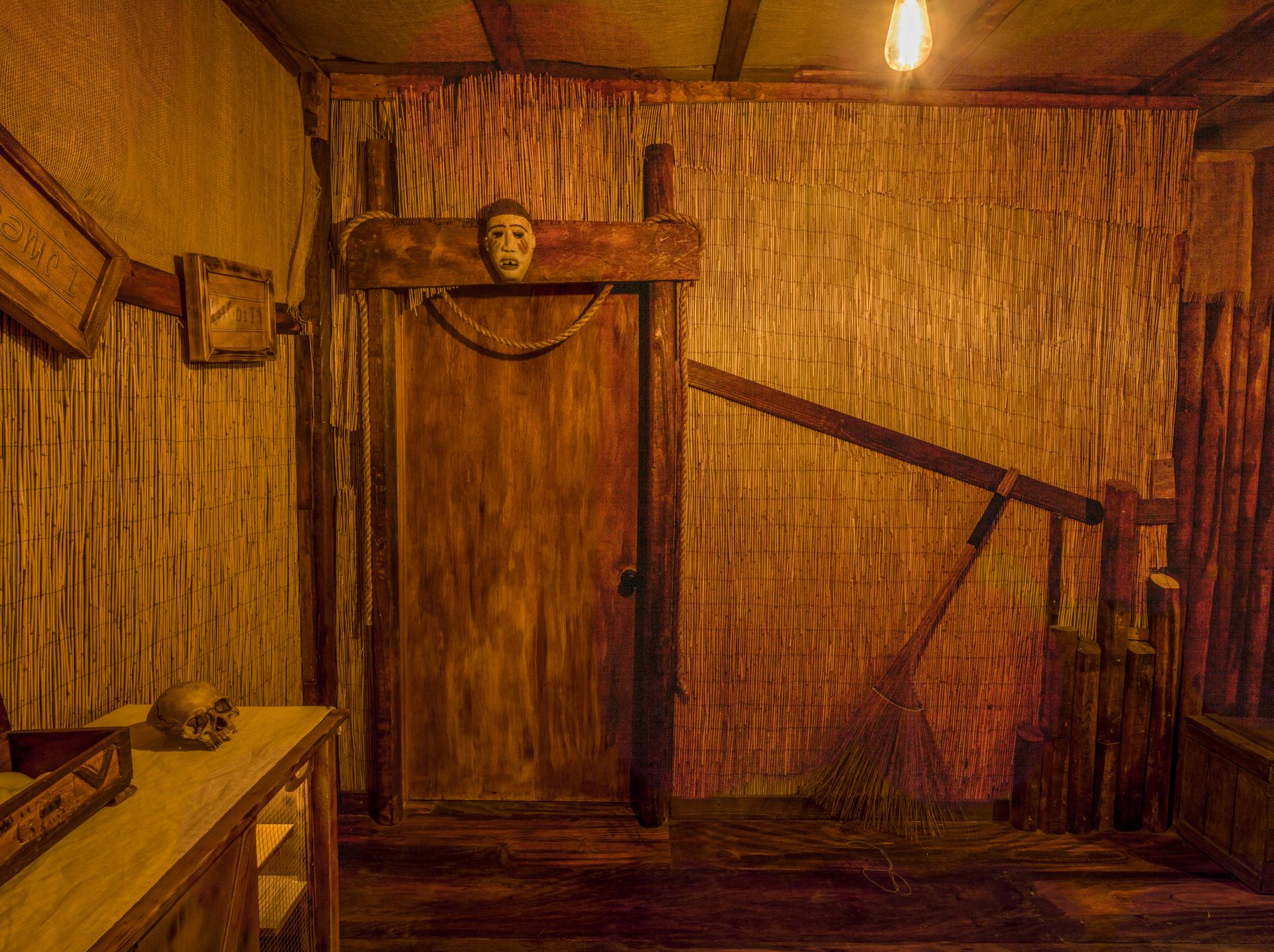 Voodoo Escape Room - Voodoo Witch Hut